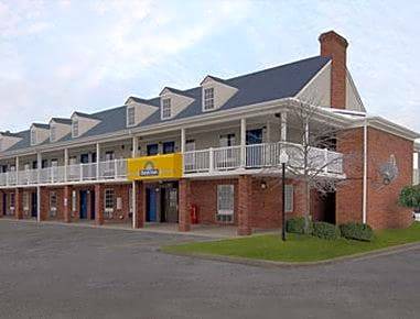 Auburn Hotel | Days Inn by Wyndham Auburn