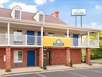 Auburn Hotel | Days Inn by Wyndham Auburn
