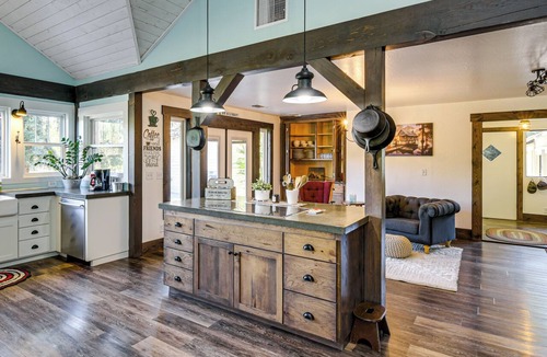 Glenn County House | Deck & Fire Pit! Quiet Home Near Sacramento River