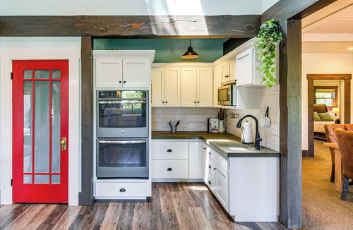 Glenn County House | Deck & Fire Pit! Quiet Home Near Sacramento River