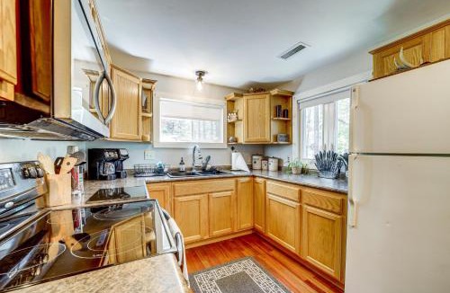 Ponderosa Park House | Deck, Trails & Forest Views! Ponderosa Park Cabin