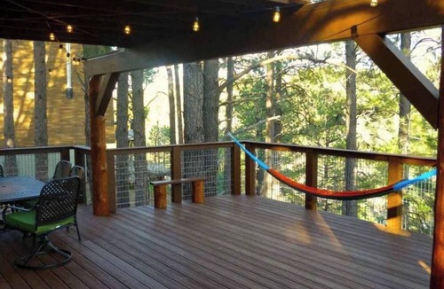 Kachina Village Cabin | Deck w Hammocks AIR Conditioning & EV Charger! Escape to the Woods - Flagstaff Rental Cabin