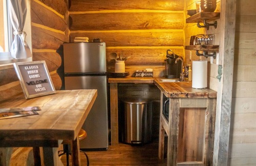 Columbia Falls Cabin | Deer Cabin at Glacier Hidden Cabins near Glacier National Park