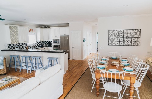 Isle of Palms House | Delightful Home with full Grand Pavilion Pool access - steps to the beach