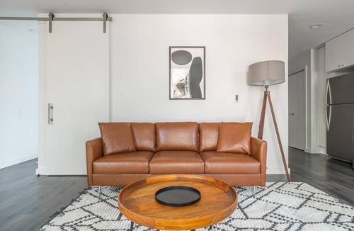 Overlook Apartment | Delightful Overlook 1BR w/W/D, nr Coffee, Zoo & Hiking, by Blueground