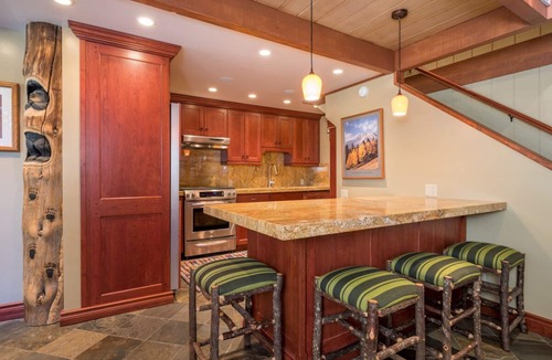 Elkhorn Condo | Delightful Sun Valley Condo with Mountain Views and WIFI