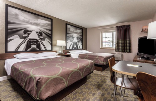 Willows Hotel | Deluxe Inn Willows