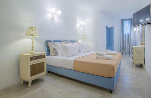 Chrissi Akti Villa | Deluxe Paros Villa Grand Villa 4 Bedrooms Wonderful Sea View
