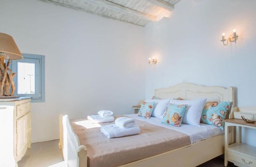 Chrissi Akti Villa | Deluxe Paros Villa Grand Villa 4 Bedrooms Wonderful Sea View
