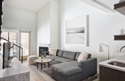 Teton Village Hotel | Deluxe Powder Hound Loft | King + Sofa Sleeper at Gravity Haus, 3 Units