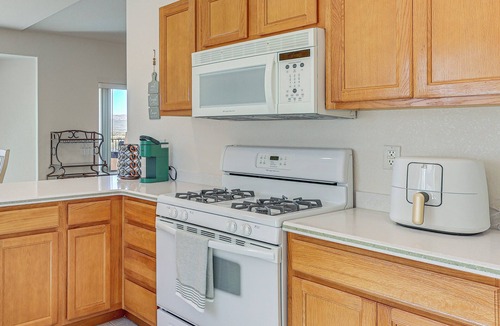 Bullhead City House | Desert Getaway w/Serene Views in Bullhead City!