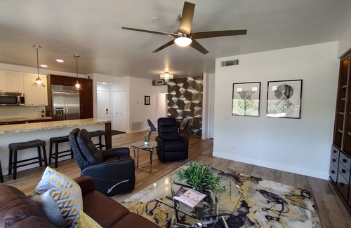 North Scottsdale Condo | Desert Mirage - upscale condo in the heart of North Scottsdale