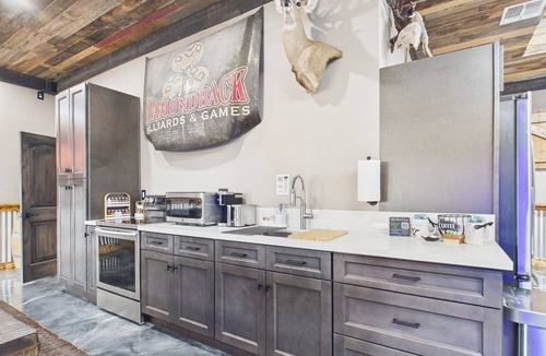 Valley Farms House | Desert Oasis Hideaway with Epic Game Room & Pool
