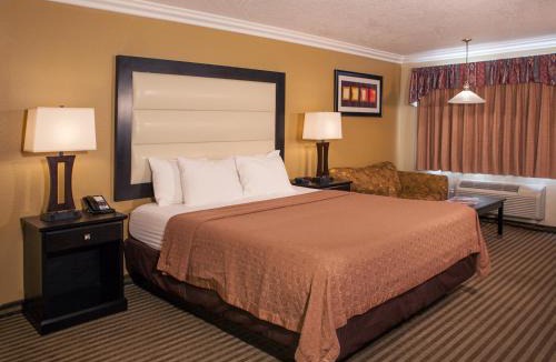 Oak Creek Hotel | Desert Quail Inn Sedona at Bell Rock