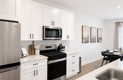 St. George House | Desert View | Luxury New Build in Long Valley