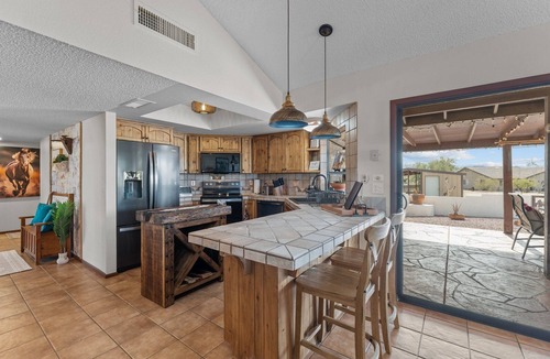 Wickenburg House | Diamondback Ranch - Horse Stalls + RV Hookups