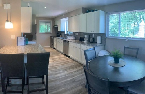 West Chester House | Dimmick Tranquil Retreat 4 bed 2 bath Sleeps up 11