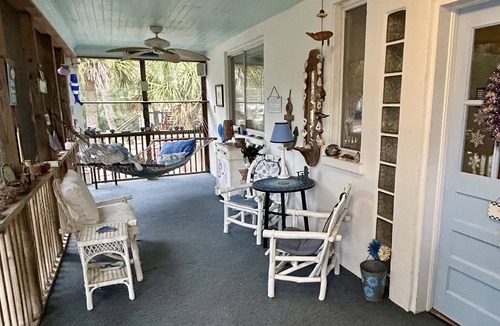 Isle of Palms Cottage | Dog-friendly Cottage! 3/30 night stays year-round! 7 Night/Monthly Discounts!