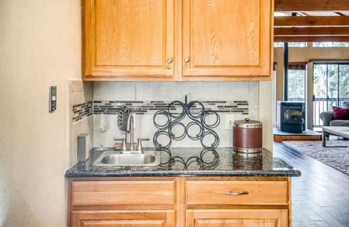 Shaver Lake House | Dog-friendly, executive mountain home in Ockenden - close to lake & village
