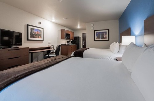 Grant Creek Hotel | Dog-Friendly Extended Stay Room with Cooking Space for Comfort in Missoula