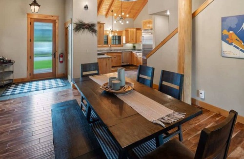 Dover Bay House | Dog Friendly Luxe Family Home | Marina, Trails