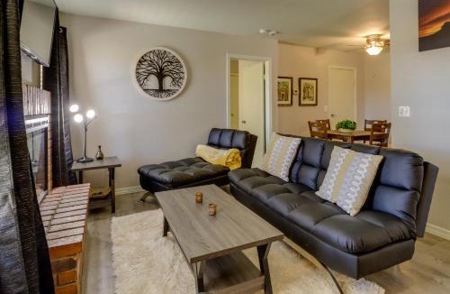 South Mountain Apartment | Dog-Friendly Phoenix Condo with Community Pool!