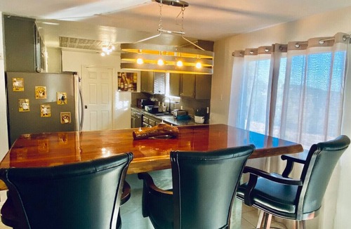 Coarsegold House | Dog Friendly - Sleeps 12 - Yosemite Elements