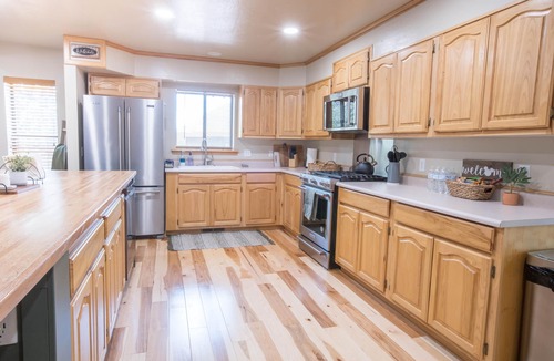 Heber Cabin | Dogs welcome - Gorgeous, Spacious Cabin in the Pines