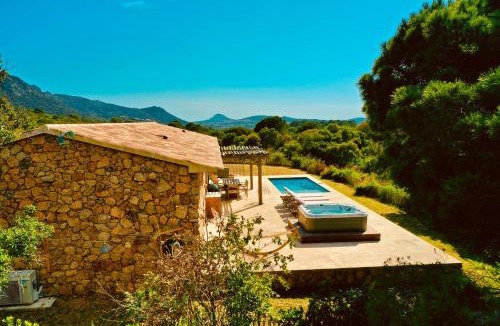 Figari Villa | Domaine Aria di Terra*
