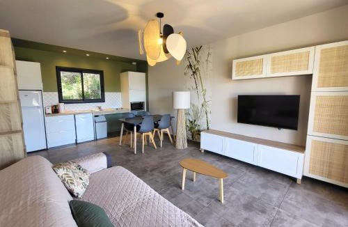 Lecci Villa | Domaine Lantana