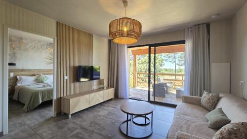 Lecci Villa | Domaine Lantana