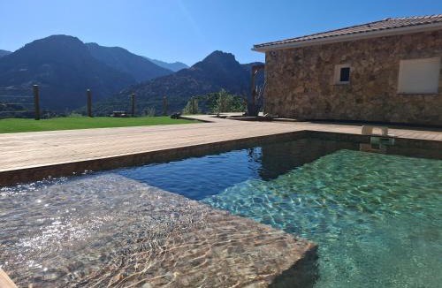 Ocana Villa | Domaine Le Chemin des Oliviers Maison 3 chambres 8 personnes piscine chauffée 15 avril 15 octobre