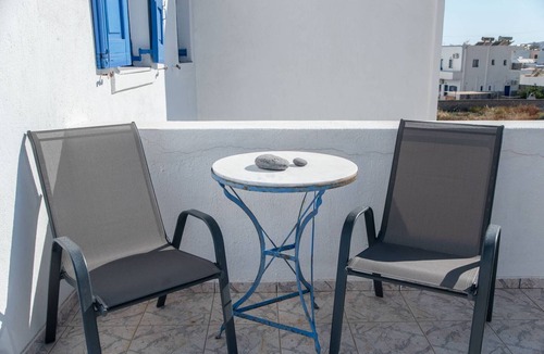 Perissa Apartment | Double Room with View 7: Sea View, Balcony & Air Conditioning
