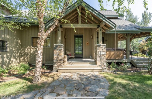 Dover Bay House | Dover Bay Cabin Idyllic Luxury in the Heart of Idaho's Mountain Lake Wonderland