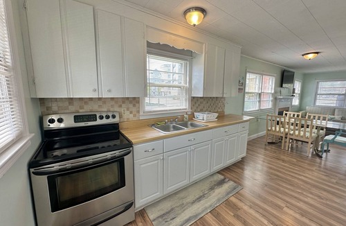 Ocean City House | Downtown 10th Street The Reef Apartments - Short Walk To Beach/Boardwalk