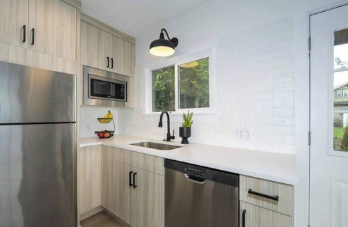 Camas Apartment | Downtown Camas Stay – Walkable, 15 Min to PDX
