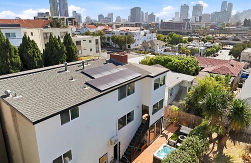 Golden Hill House | Downtown San Diego Stay with Hot Tub & BBQ