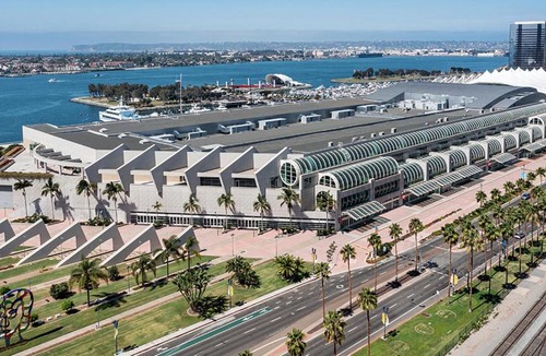 Pacific Terrace Hotel | Downtown SD 2BR Suite Free Parking Conv Center