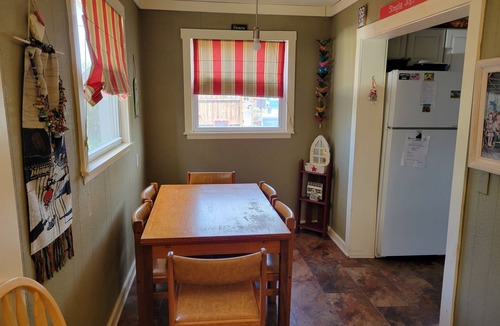Saint Joseph Cottage | Downtown St. Joe! Walk to BEACH & EVERYTHING! Clean & Comfortable! Best Value!