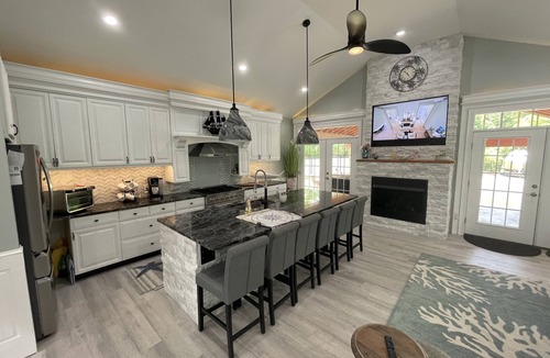 Westerly House | Downtown Westerly and Misquamicut Getaway with Beautiful Outdoor Kitchen