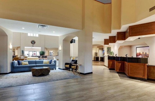South Mountain Hotel | Drury Inn & Suites Phoenix Airport