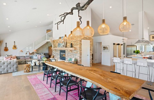 Healdsburg House | Dry Creek Wonderland | Private Farm Estate in Wine Country