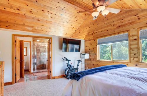 Long Valley Junction House | Duck creek Cabin With ac, Teslacharger, And Dog Enclosure