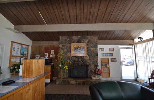 West Yellowstone Hotel | Dude & Roundup