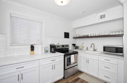 Willoughby Spit Apartment | Dune Cottage Sea Suite, 2 mins to beach, Laundry