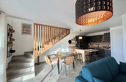 Cargese Apartment | Duplex with terrace, air conditioning, Wi-Fi, parking, near beach in Cargèse