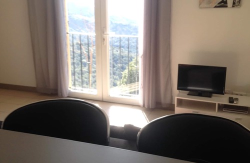 Tralonca Apartment | EAGLE'S NEST - 2-Bedroom Apartment