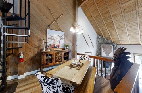 Lakeshore Apartment | Eagles Nest Condo #88