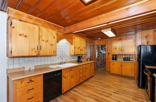 Fawnskin Cabin | Eagles Nest North: Lake Views! Hot Tub! Internet! Cable TV! Historic Features! Huge Deck!