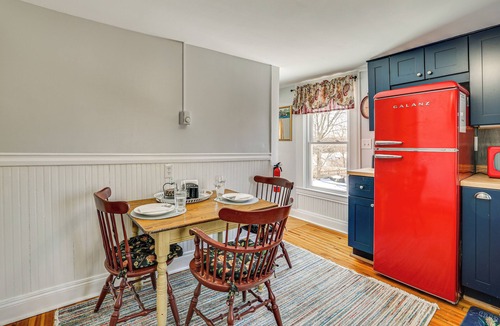 New London Apartment | Easy Beach Access! New London Apt w/Kitchenette